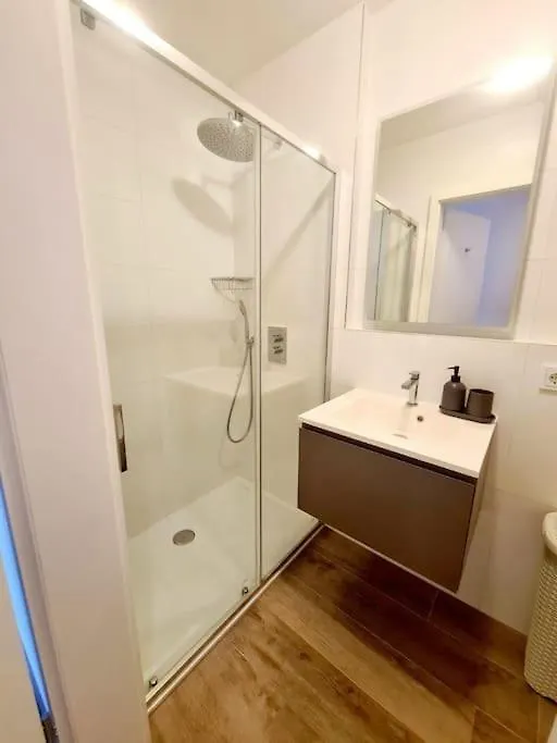 Apartment Luxury One Bedroom With Free Parking Luxembourg